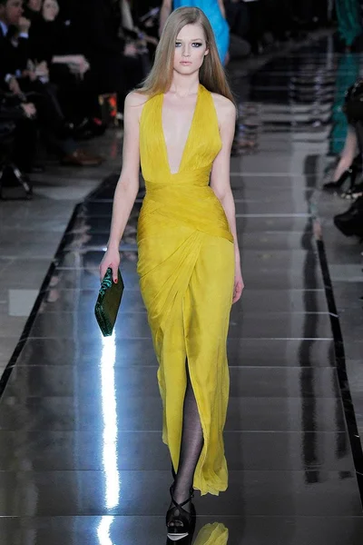 Look 37